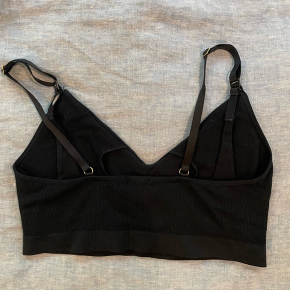 Bundle of 2 Hatch Nursing and pumping Bras - Picture 3 of 7